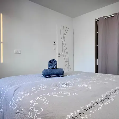 Maison De Osier-jusqu'a 6 Personnes-wifi Hébergement de vacances Petosse